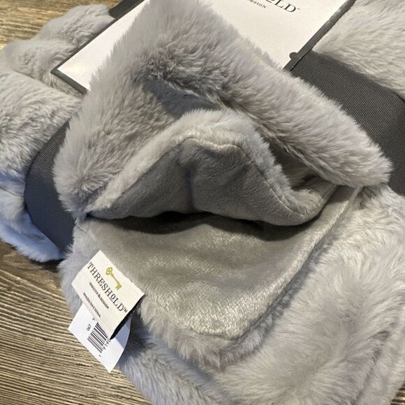 Faux Rabbit Fur Throw Blanket Light Gray - Threshold. 50”x60”. NWT. - Picture 7 of 7